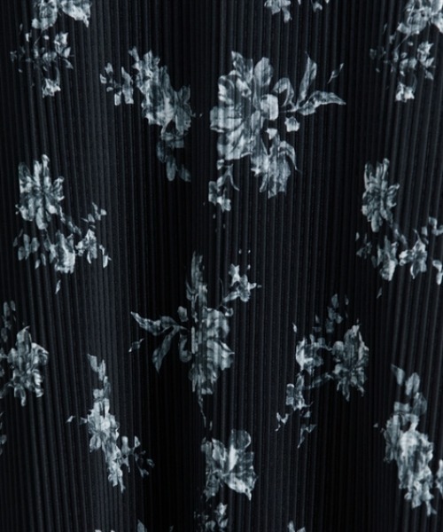 nissen（ニッセン）の「プリーツキャミワンピース（ワンピース・レディース・ブラック系その他/ブルー/ブラック/ベージュ・M/L/LL）」の22枚目の写真