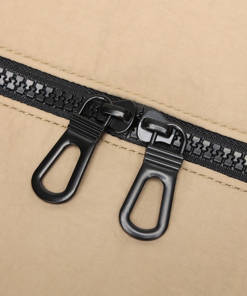 Ungrid（アングリッド）の「【Ungrid/アングリッド】　ソフトナイロンラージ拡張式ボストンバッグ　トラベル　スポーツジム用（スーツケース/キャリーバッグ・レディース・ブラック×ブラック/ブラック×ホワイト/カーキ系/ベージュ×ブラック/ネイビー×ホワイト/グレー系その他・FREE）」の21枚目の写真