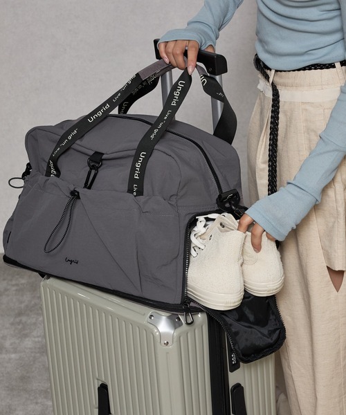Ungrid（アングリッド）の「【Ungrid/アングリッド】　ソフトナイロンラージ拡張式ボストンバッグ　トラベル　スポーツジム用（スーツケース/キャリーバッグ・レディース・ブラック×ブラック/ブラック×ホワイト/カーキ系/ベージュ×ブラック/ネイビー×ホワイト/グレー系その他・FREE）」の8枚目の写真