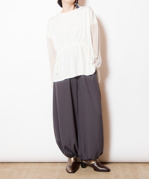 OSMOSIS(オズモーシス)の「切替ギャザーTシャツ(Tシャツ/カットソー・レディース・アイボリー/グレー/ブラック・ONE SIZE)」の13枚目の写真