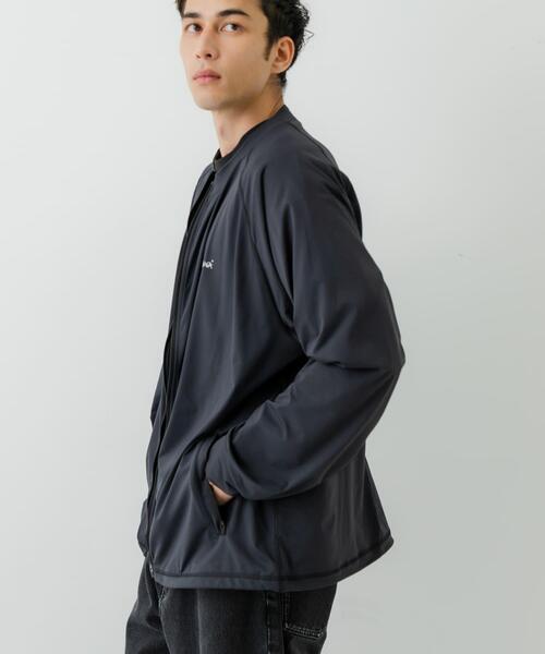 NANGA（ナンガ）の「『別注』NANGA×URBAN RESEARCH　 RASH GUARD BLOUSON（ブルゾン・メンズ・ブラック/チャコールグレー・MEDIUM/LARGE）」の4枚目の写真