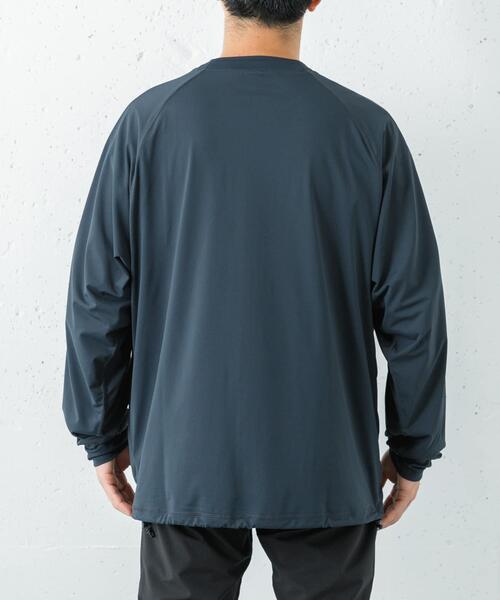 NANGA（ナンガ）の「『別注』NANGA×URBAN RESEARCH　 RASH GUARD BLOUSON（ブルゾン・メンズ・ブラック/チャコールグレー・MEDIUM/LARGE）」の18枚目の写真