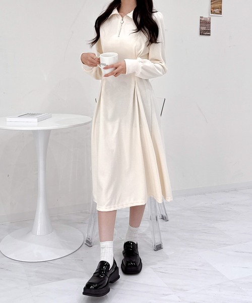 Mejoul(メジュール)の「ハーフジップ ハートチャーム フレア スウェットワンピース(ワンピース・レディース・アイボリー/ブラック・M/L)」の11枚目の写真