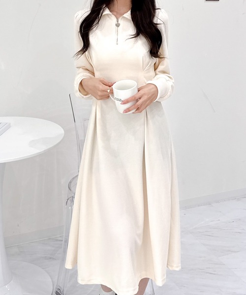 Mejoul(メジュール)の「ハーフジップ ハートチャーム フレア スウェットワンピース(ワンピース・レディース・アイボリー/ブラック・M/L)」の18枚目の写真