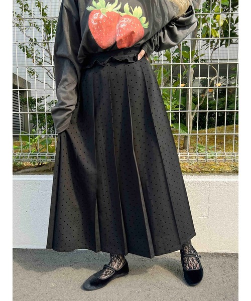 WC（ダブル シー）の「《秋冬新作★》フリルウエストドットロングスカート（スカート・レディース・グレー/ブラック・FREE）」の6枚目の写真