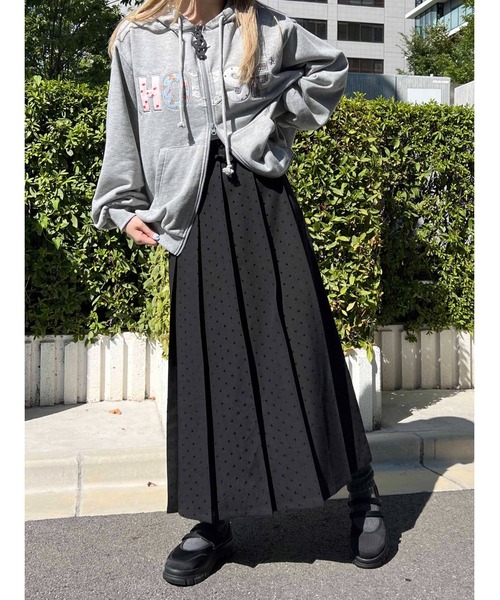 WC（ダブル シー）の「《秋冬新作★》フリルウエストドットロングスカート（スカート・レディース・グレー/ブラック・FREE）」の3枚目の写真