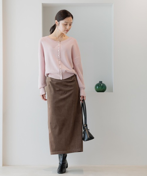 Andemiu(アンデミュウ)の「ベロアIラインスカート591940(スカート・レディース・ブラック/アイボリー/ブラウン・SMALL/MEDIUM)」の9枚目の写真