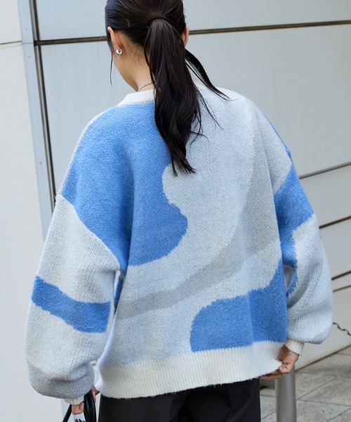 MONO-MART(モノマート)の「モヘアタッチマーブル柄オーバーサイズクルーネックニット(ニット/セーター・レディース・グレー系/アイボリー系/イエロー系/ブルー系/グリーン系・M/L)」の20枚目の写真