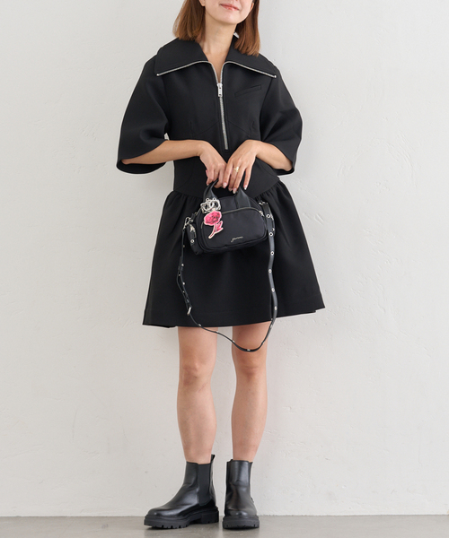 U by SPICK&SPAN(ユーバイスピックアンドスパン)の「GANNI/ガニー Bucky Polochon Small(ショルダーバッグ・レディース・キャメル/ブラック・FREE)」の3枚目の写真