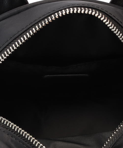 U by SPICK&SPAN(ユーバイスピックアンドスパン)の「GANNI/ガニー Bucky Polochon Small(ショルダーバッグ・レディース・キャメル/ブラック・FREE)」の13枚目の写真