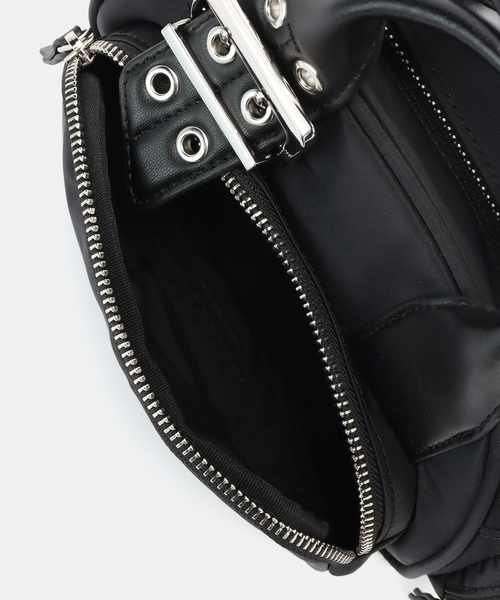 U by SPICK&SPAN(ユーバイスピックアンドスパン)の「GANNI/ガニー Bucky Polochon Small(ショルダーバッグ・レディース・キャメル/ブラック・FREE)」の15枚目の写真