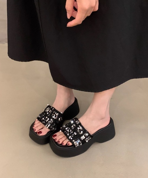 FUNdaysion(ファンデイション)の「スパンコール厚底サンダル(サンダル・レディース・シルバー/ブラック/アイボリー・23.5cm/23cm/24cm)」の20枚目の写真