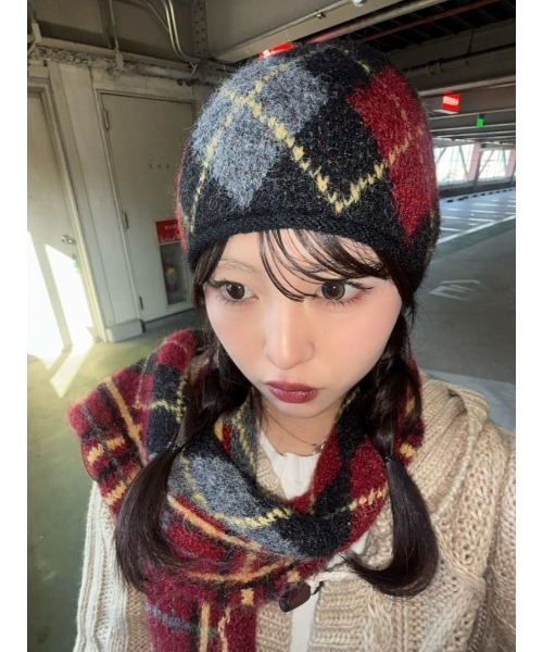 SLY(スライ)の「ARGYLE MIX JQ KNIT STALL アーガイル ミックス ジャガード ニット ストール 秋服 冬服(ストール/ショール・レディース・ブラック系その他2/ブラウン系その他2/グレー系その他2・FREE)」の10枚目の写真