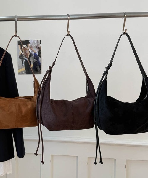 mebole(メボレ)の「Cozy Move Tie bag(ショルダーバッグ・レディース・ブラック/キャメル/ダークブラウン・FREE)」の9枚目の写真
