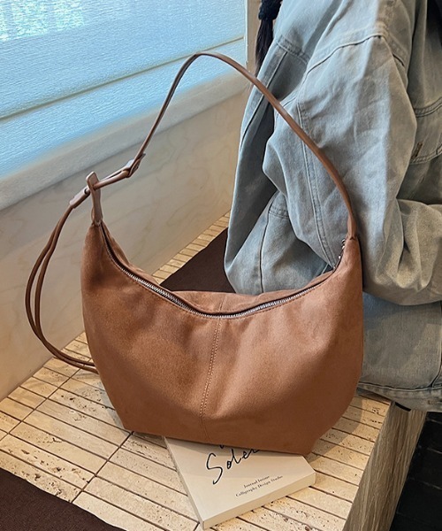 mebole(メボレ)の「Cozy Move Tie bag(ショルダーバッグ・レディース・ブラック/キャメル/ダークブラウン・FREE)」の8枚目の写真