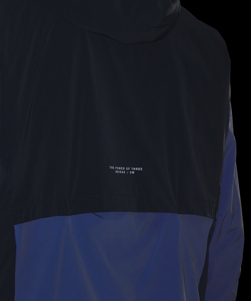 adidas（アディダス）の「アディダスアダプテーション レギュラーフィット ストレッチ ウーブン フード付き フルジップ トラックトップ / ジャージ / アディダス adidas（マウンテンパーカー・メンズ・ブルー/グレー/ブラック・MEDIUM/XX-LARGE/LARGE/X-LARGE/3XL/SMALL/X-SMALL）」の8枚目の写真