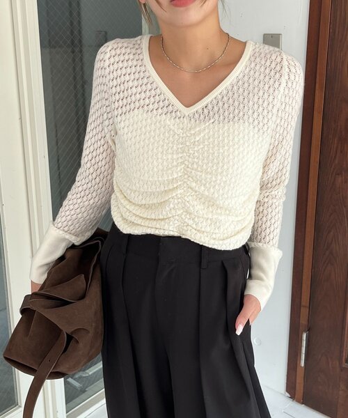 CAPRICIEUX LE'MAGE(カプリシューレマージュ)の「起毛レースプルオーバー(ニット/セーター・レディース・ブラック/オフホワイト・FREE)」の2枚目の写真