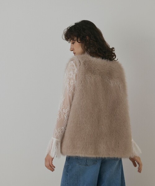 Diagram(ダイアグラム)の「フェイクフォックスファ-ベスト(その他アウター・レディース・ベージュ/グレー・36)」の15枚目の写真