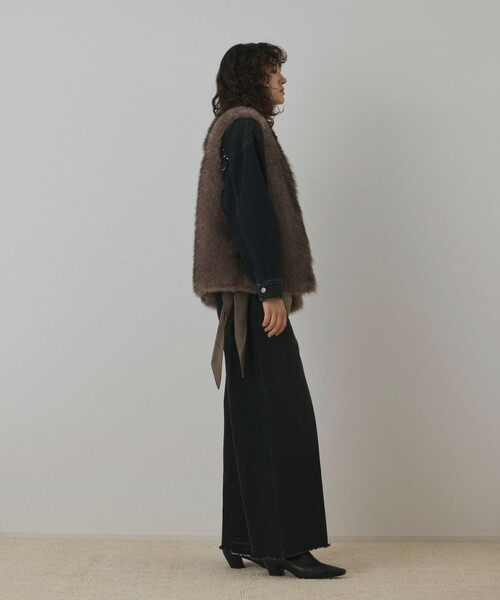 Diagram(ダイアグラム)の「フェイクフォックスファ-ベスト(その他アウター・レディース・ベージュ/グレー・36)」の9枚目の写真