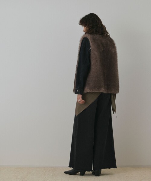 Diagram(ダイアグラム)の「フェイクフォックスファ-ベスト(その他アウター・レディース・ベージュ/グレー・36)」の8枚目の写真