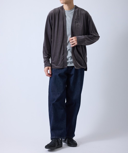 le cercle ADAM ET ROPE'(ルセルクルアダムエロペ)の「ドレープベロアアンサンブルカーディガン(アンサンブル・メンズ・グレー/ベージュ/ダークブラウン・L/M/LL)」の9枚目の写真