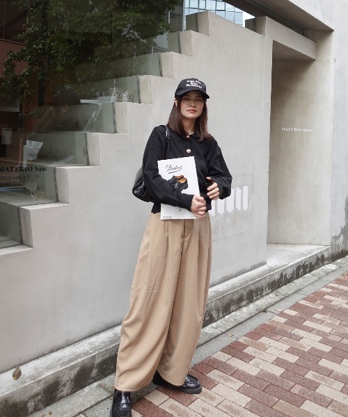 CORNERS（コーナーズ）の「金ボタンポロニット（ニット/セーター・レディース・アイボリー/ブラック/ライトベージュ/ブラウン/グレー・M）」の21枚目の写真