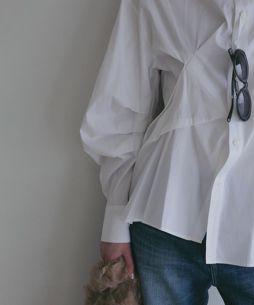 MANOF(マノフ)の「RANDOM TUCK SHIRTS(シャツ/ブラウス・レディース・ブラック/ブルー/ホワイト・M/S)」の6枚目の写真