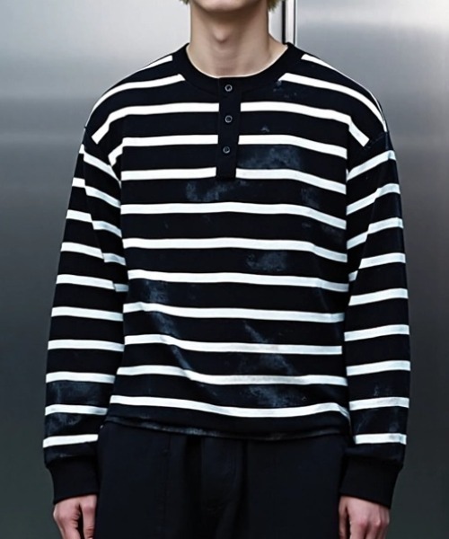 BENUSTA(ベヌスタ)の「A'GEM/9 × .kom 『BENUSTA /ベヌスタ』Washed Border Henley Neck Long Sleeve /ウォッシュドボーダーヘンリーネックロングスリーブ(Tシャツ/カットソー・メンズ・ベージュ/ブラック・XL/L)」の3枚目の写真