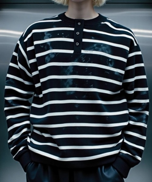 BENUSTA(ベヌスタ)の「A'GEM/9 × .kom 『BENUSTA /ベヌスタ』Washed Border Henley Neck Long Sleeve /ウォッシュドボーダーヘンリーネックロングスリーブ(Tシャツ/カットソー・メンズ・ベージュ/ブラック・XL/L)」の4枚目の写真