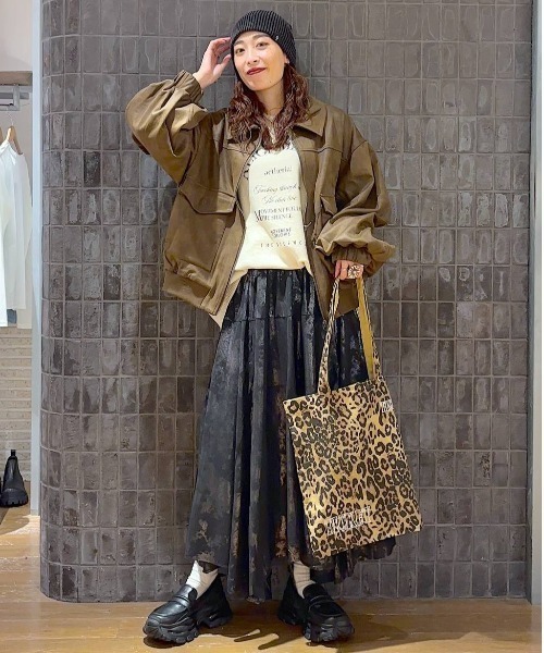 JEANASIS（ジーナシス）の「【選べる着丈】グリッターイレヘムスカート/604741（スカート・レディース・ホワイト/ブラック系その他/ブラック/ブラウン系その他/シルバー・FREE/SMALL）」の17枚目の写真