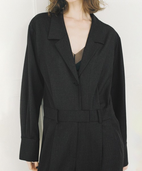 ADAM ET ROPE'（アダムエロペ）の「【EMOELLE】テーラードリラクシーオールインワン（つなぎ/オールインワン・レディース・チャコールグレー/ベージュ系その他2・36/38）」の3枚目の写真