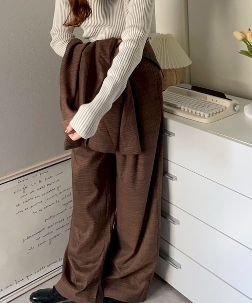 merrylatte（メリーラテ）の「タックチェックワイドパンツ【NOUA】（その他パンツ・レディース・ブラウン・FREE）」の3枚目の写真