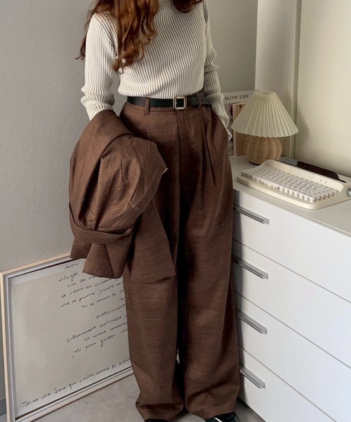 merrylatte（メリーラテ）の「タックチェックワイドパンツ【NOUA】（その他パンツ・レディース・ブラウン・FREE）」の6枚目の写真