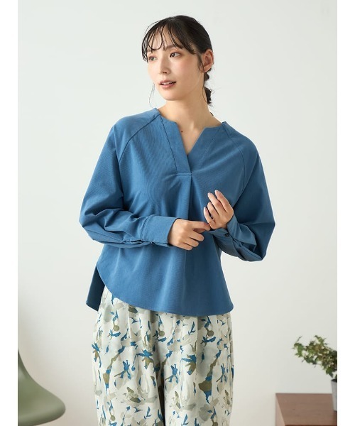 HARUYAMA(ハルヤマ)の「【WEB限定】起毛合わせネックブラウス FURRY(シャツ/ブラウス・レディース・カーキ/ブラック/ブルー/オフホワイト・F)」の4枚目の写真