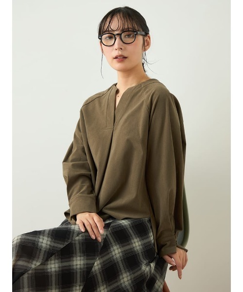 HARUYAMA(ハルヤマ)の「【WEB限定】起毛合わせネックブラウス FURRY(シャツ/ブラウス・レディース・カーキ/ブラック/ブルー/オフホワイト・F)」の14枚目の写真