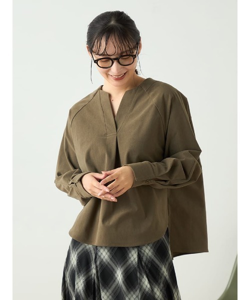 HARUYAMA(ハルヤマ)の「【WEB限定】起毛合わせネックブラウス FURRY(シャツ/ブラウス・レディース・カーキ/ブラック/ブルー/オフホワイト・F)」の15枚目の写真