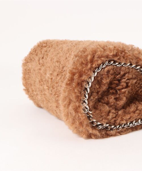 STELLA McCARTNEY（ステラマッカートニー）の「Falabella Plush Mini Tote Bag / ファラベラ プラッシュ ミニ トートバッグ（ショルダーバッグ・レディース・ブラウン・ONE SIZE）」の7枚目の写真