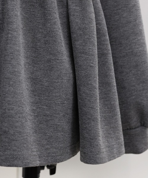 BLUEEAST(ブルーイースト)の「ペプラムジップパーカー(パーカー・レディース・グレー/ブラック・MEDIUM)」の22枚目の写真