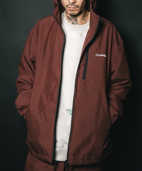Subciety(サブサエティ)の「Graph check hoodie(マウンテンパーカー・メンズ・ブラック/ホワイト/バーガンディー・SMALL/MEDIUM/LARGE/X-LARGE)」の6枚目の写真
