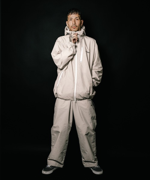 Subciety(サブサエティ)の「Graph check hoodie(マウンテンパーカー・メンズ・ブラック/ホワイト/バーガンディー・SMALL/MEDIUM/LARGE/X-LARGE)」の17枚目の写真