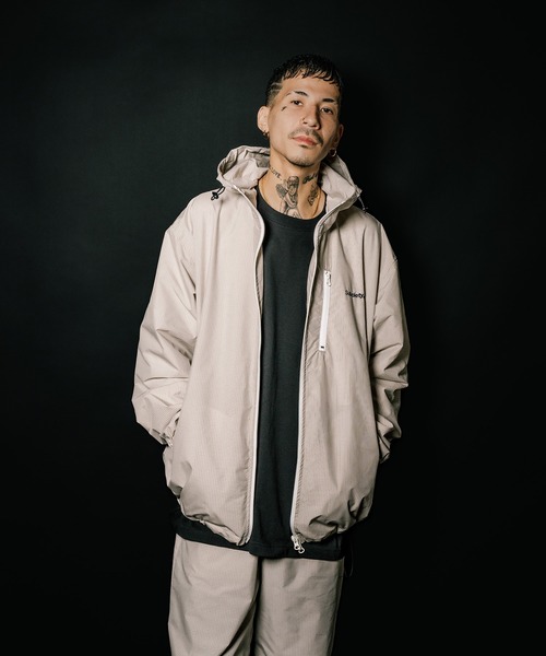 Subciety(サブサエティ)の「Graph check hoodie(マウンテンパーカー・メンズ・ブラック/ホワイト/バーガンディー・SMALL/MEDIUM/LARGE/X-LARGE)」の19枚目の写真