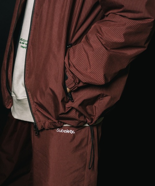 Subciety(サブサエティ)の「Graph check hoodie(マウンテンパーカー・メンズ・ブラック/ホワイト/バーガンディー・SMALL/MEDIUM/LARGE/X-LARGE)」の9枚目の写真