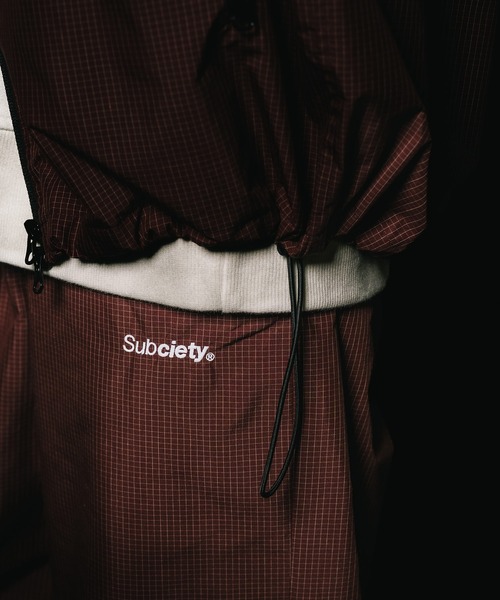 Subciety(サブサエティ)の「Graph check hoodie(マウンテンパーカー・メンズ・ブラック/ホワイト/バーガンディー・SMALL/MEDIUM/LARGE/X-LARGE)」の10枚目の写真
