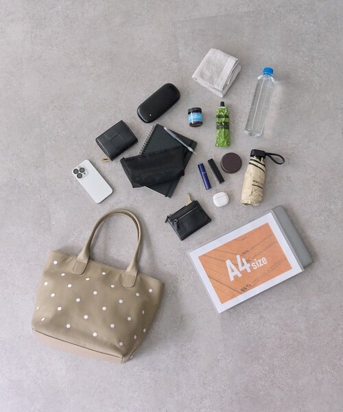 BEARDSLEY(ビアズリー)の「《本革》ドット刺繍バッグ/大(トートバッグ・レディース・ブラック/グレー系その他/ピンク・LARGE)」の13枚目の写真