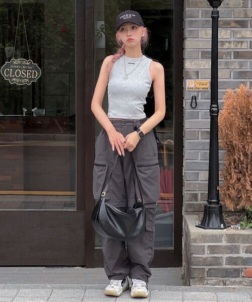 NICK&NICOLE(ニックアンドニコール)の「MINIMAL CROP SLEEVELESS TOP_GRAY(Tシャツ/カットソー・レディース・その他・FREE)」の7枚目の写真