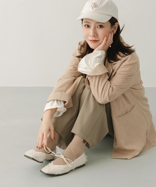 VIVIAN(ヴィヴィアン)の「yumi.×VIVIANコラボ 華奢リボンフラットシューズ(パンプス・レディース・ブラック/アイボリー/ワイン・S/M/L/LL)」の4枚目の写真