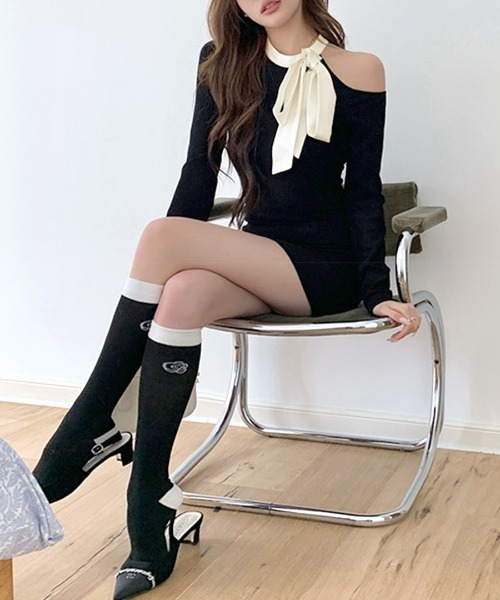REMUR(レミュール)の「ワンショルリボンミニニットワンピース(ワンピース・レディース・ブラック・FREE)」の7枚目の写真