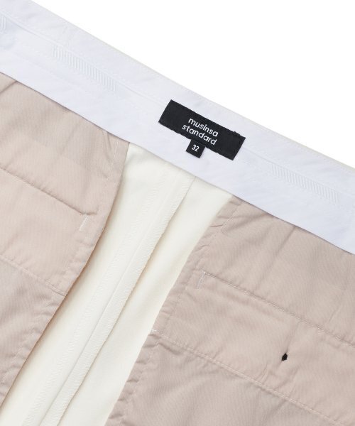 MUSINSA STANDARD（ムシンサスタンダード）の「リラックスしたテーパード隠しバンディングクロップドスラックス[クリーム]（スラックス・メンズ・その他・30/31/33/26/27/28/40/38/42/36/34/32/29）」の7枚目の写真