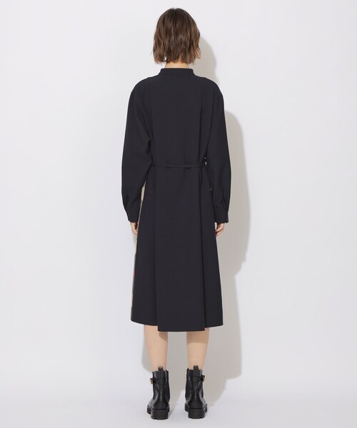 CB CRESTBRIDGE（シービークレストブリッジ）の「サイドチェック切替ラウンドネックワンピ－ス（ワンピース・レディース・ブラック/ダークネイビー・S/M）」の11枚目の写真