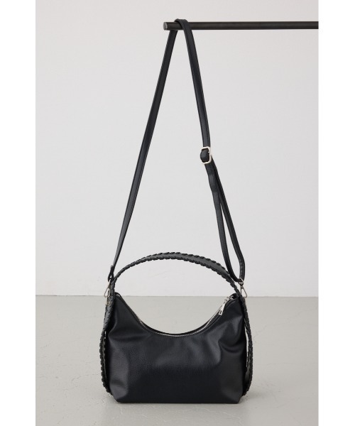 AZUL by moussy(アズールバイマウジー)の「オーバーロックデザインハンドバッグ(ショルダーバッグ・レディース・ブラック/カーキ/グレイッシュベージュ・FREE)」の21枚目の写真
